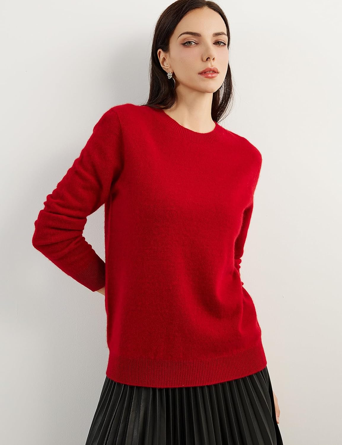 Women's luxe cashmere crew neck sweater