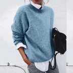 Women's loose fit cashmere knit sweater in blue