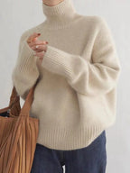 Women's luxe cashmere turtleneck sweater in beige