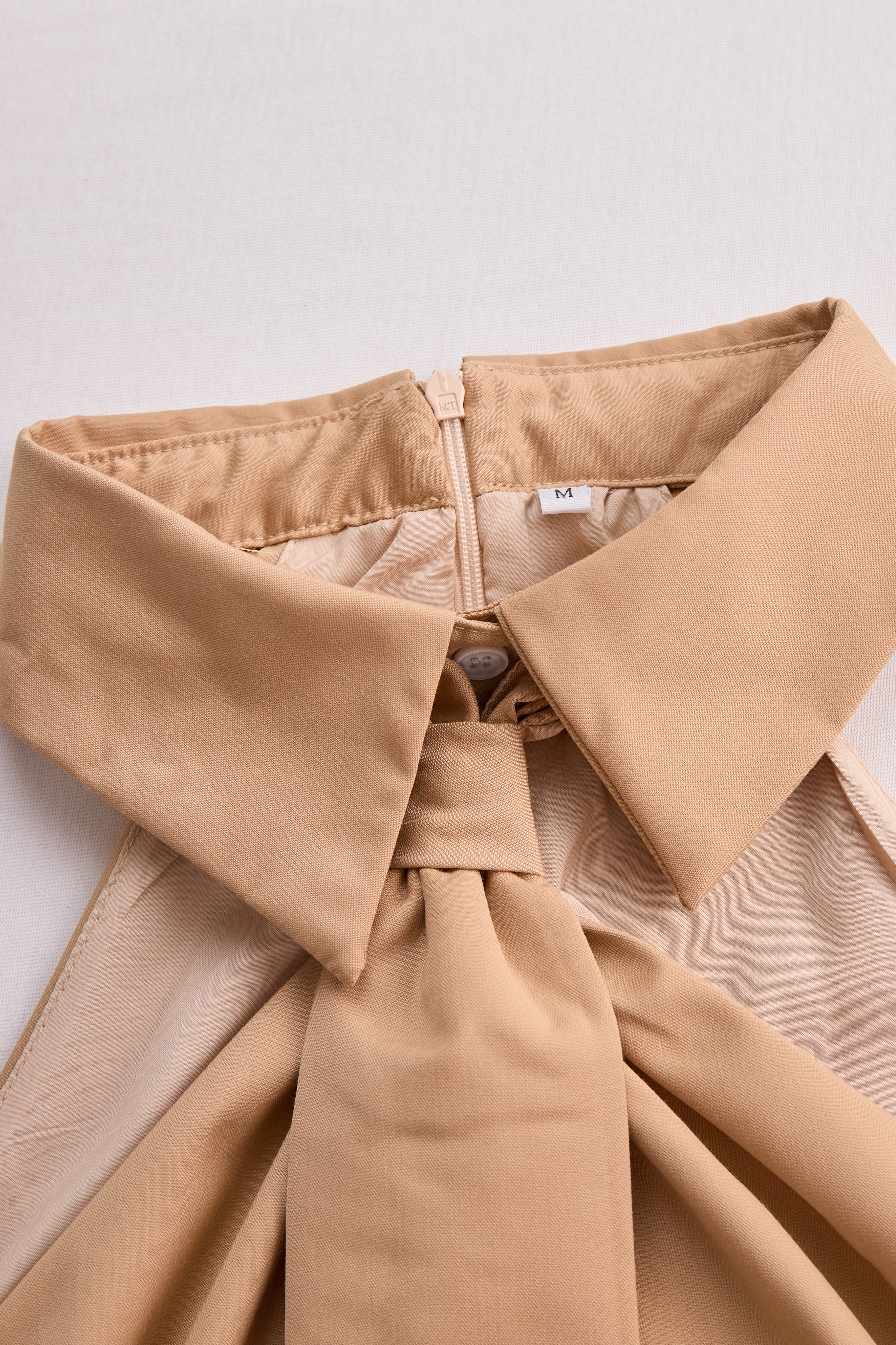 Sleeveless Halter Blouse with Tie Neck