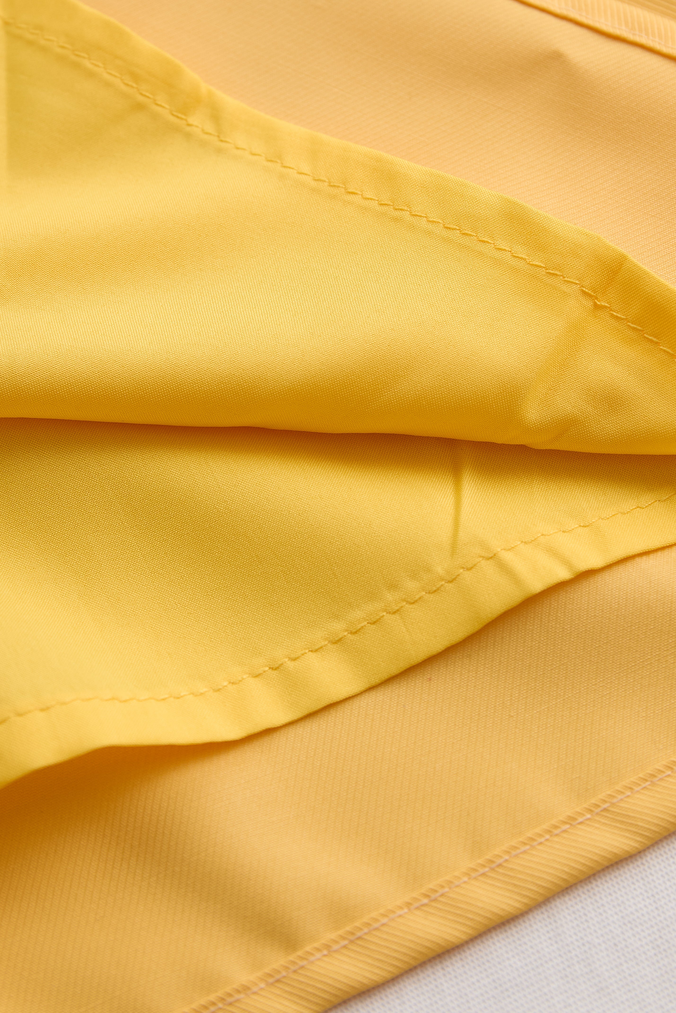 Sleeveless Halter Blouse with Tie Neck