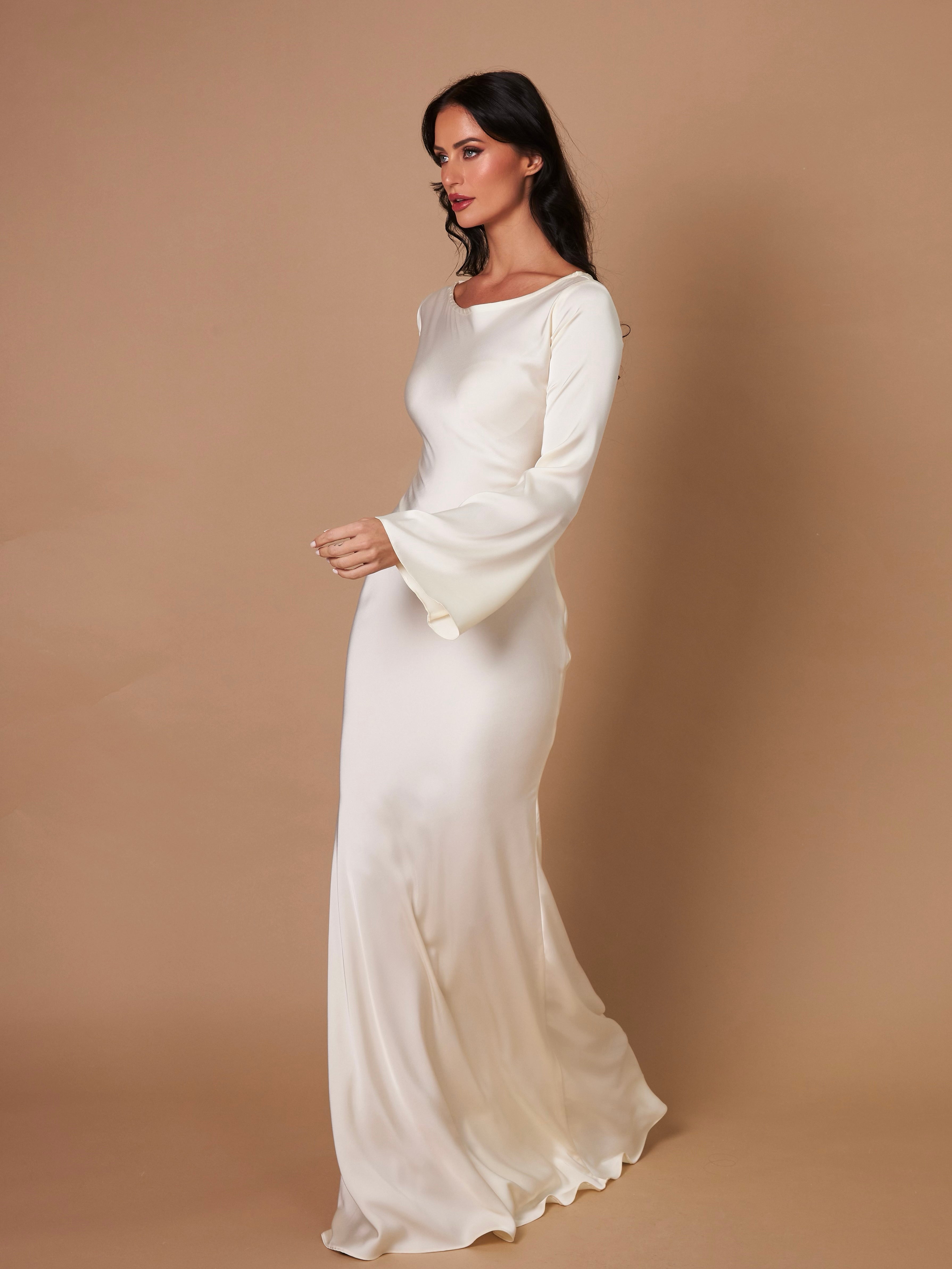 Long Sleeve Figure-Hugging Maxi Dress