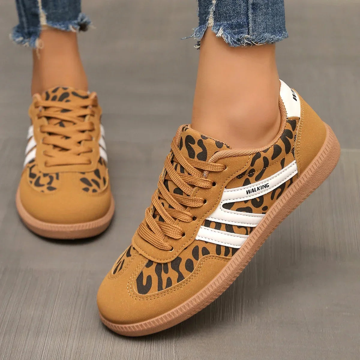 Lightweight slip-on sneakers in leopard print