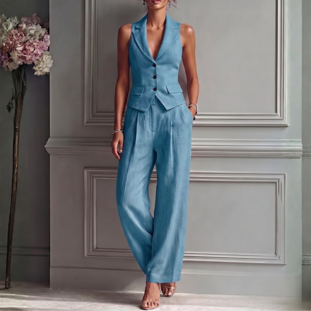 Women's backless vest and wide-leg trousers set, perfect for summer outings, featuring a stylish design and comfortable fit. 4