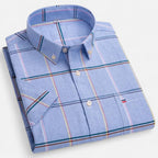 Women's short sleeve oxford shirt in a light and breathable fabric, perfect for casual summer outings, featuring a classic collar and a relaxed fit for comfortable wear 5