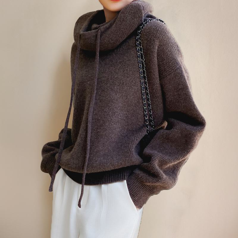 Fine knit merino wool turtleneck sweater